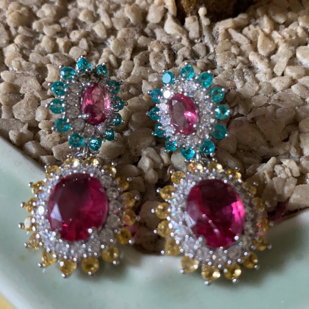 Vintage 925 multi stone earring
